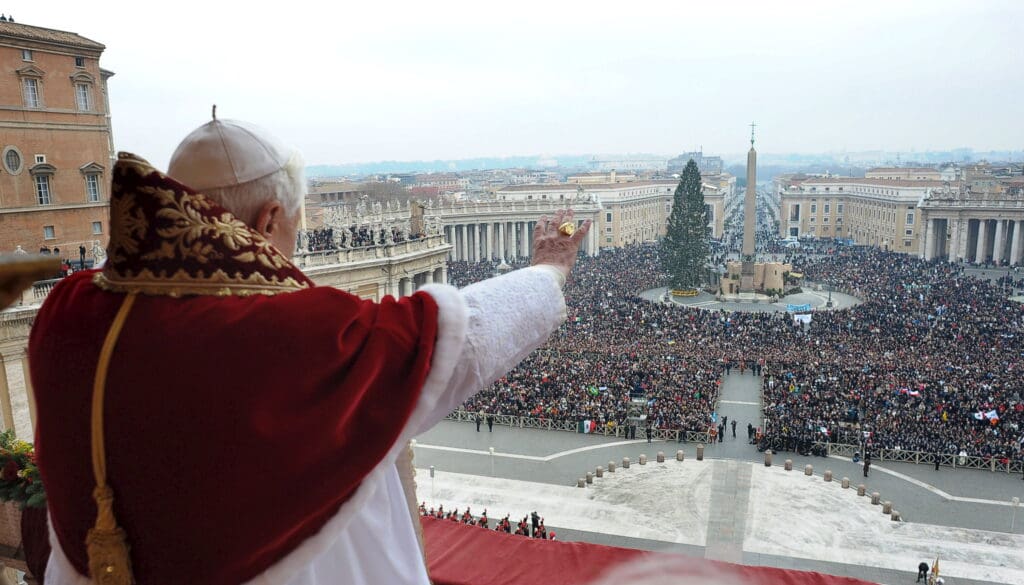 Italy - Religion - Pope Benedict XVI - Christmas Day Message "Urbi et Orbi"